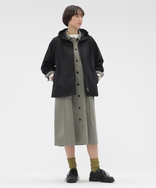 MHL.（エムエイチエル）の「WASHED SLUB COTTON TWILL（ブルゾン・レディース・ブラック/カーキ・1/2）」の3枚目の写真