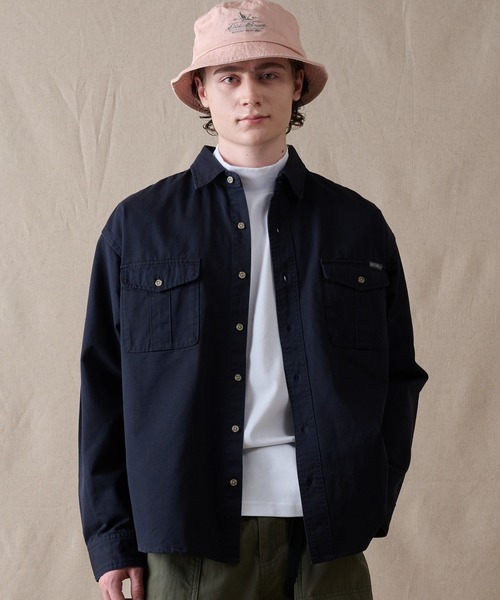 Eddie Bauer(エディーバウアー)の「ライト ツイル 長袖ワークシャツ(シャツ/ブラウス・メンズ・ブルー/ダークネイビー/ダークベージュ・XXL/XL/L/M/S)」の3枚目の写真