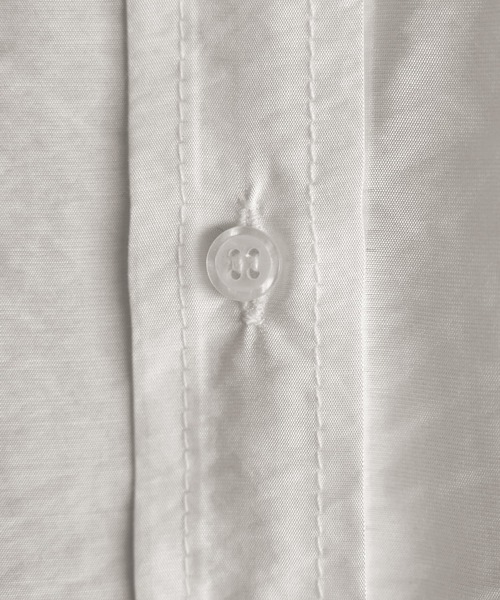 STYLE DELI（スタイルデリ）の「重ねやすいシボ生地しなやかシャツ（シャツ/ブラウス・レディース・ホワイト・FREE）」の6枚目の写真