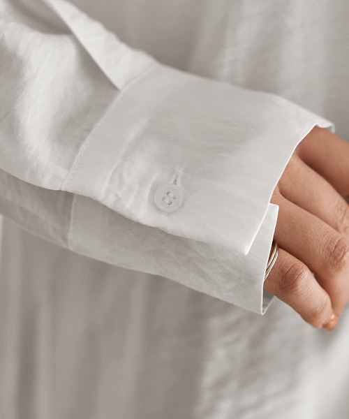 STYLE DELI（スタイルデリ）の「重ねやすいシボ生地しなやかシャツ（シャツ/ブラウス・レディース・ホワイト・FREE）」の8枚目の写真