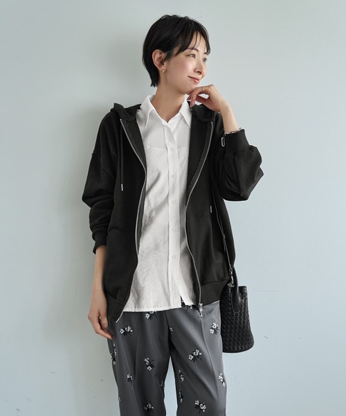 STYLE DELI（スタイルデリ）の「重ねやすいシボ生地しなやかシャツ（シャツ/ブラウス・レディース・ホワイト・FREE）」の10枚目の写真