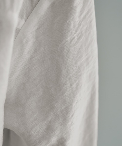 STYLE DELI（スタイルデリ）の「重ねやすいシボ生地しなやかシャツ（シャツ/ブラウス・レディース・ホワイト・FREE）」の12枚目の写真