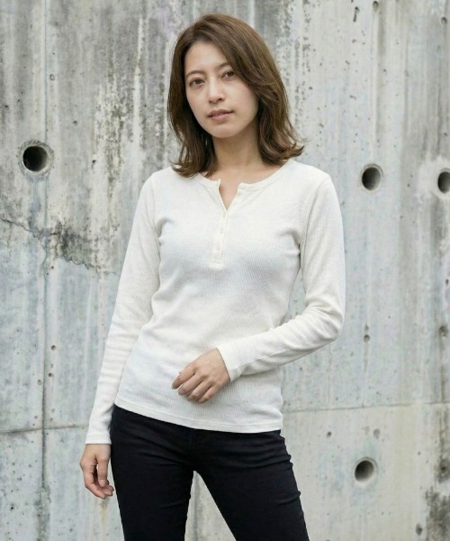 Belle Cie(ベルシー)の「ヘンリーネックTシャツ|この首元がちょうどいい ロンT リブ 長袖カットソー レディース(Tシャツ/カットソー・レディース・グレー/ホワイト/ピンク/ブラック・S/L/XXXL/XL/XXL/M)」の1枚目の写真