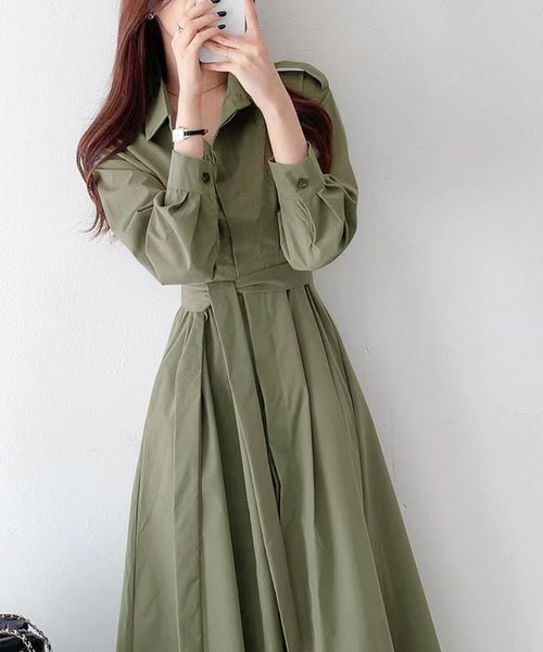 Kuroba(クロバ)の「ウエストマークロングシャツワンピース 共布ベルト付き(シャツワンピース・レディース・ベージュ/カーキ・FREE)」の11枚目の写真