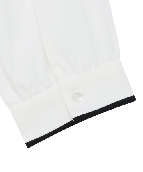 TOKYO SHIRTS(トウキョウシャツ)の「ストレッチジョーゼット 配色クルーネック タックブラウス 七分袖 レディース(シャツ/ブラウス・レディース・ホワイト/グレー・L/M)」の6枚目の写真