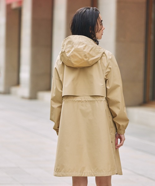 AIGLE（エーグル）の「透湿 防水 防風 2.5レイヤー フーデッドロングコート RP（トレンチコート・レディース・ダークネイビー/ベージュ/ブルー/ブラック・40/36/38/34/44/42）」の22枚目の写真