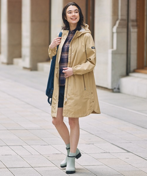 AIGLE（エーグル）の「透湿 防水 防風 2.5レイヤー フーデッドロングコート RP（トレンチコート・レディース・ダークネイビー/ベージュ/ブルー/ブラック・40/36/38/34/44/42）」の16枚目の写真