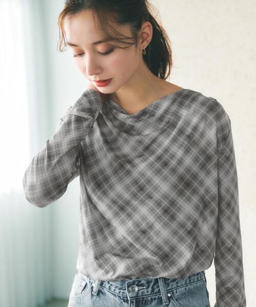 index(インデックス)の「シアーチェックドレープネックトップス【洗濯機OK】(Tシャツ/カットソー・レディース・グレー系1/ベージュ系1/パープル系1・00)」の4枚目の写真
