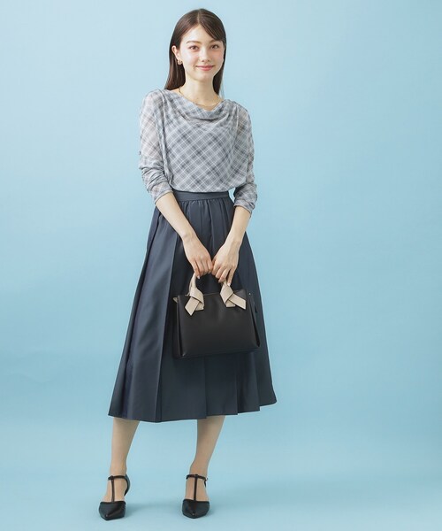 index(インデックス)の「シアーチェックドレープネックトップス【洗濯機OK】(Tシャツ/カットソー・レディース・グレー系1/ベージュ系1/パープル系1・00)」の6枚目の写真