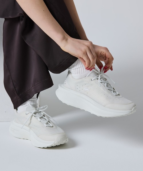 LACOSTE(ラコステ)の「レディース NEO RUN ACT 1261 SFA(スニーカー・レディース・オフホワイト・22.5cm/23.5cm/23.0cm/24.0cm/24.5cm/25.5cm)」の12枚目の写真