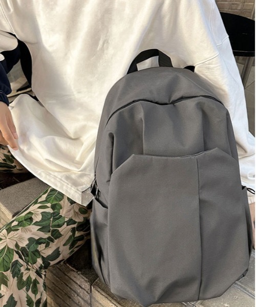 L'atelier(ラトリエ)の「軽量バックパック 大容量 A4 PC収納 多ポケット リュックサック(バックパック/リュック・メンズ・ブラック系1/アイボリー/グレー系1/ブラック系2/グレー系2/ブラック系3・FREE)」の5枚目の写真
