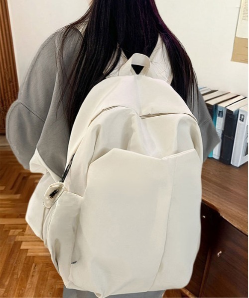 L'atelier(ラトリエ)の「軽量バックパック 大容量 A4 PC収納 多ポケット リュックサック(バックパック/リュック・メンズ・ブラック系1/アイボリー/グレー系1/ブラック系2/グレー系2/ブラック系3・FREE)」の22枚目の写真