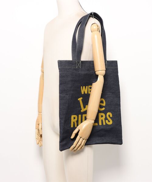 Lee（リー）の「Lee/リー EMBROIDARY BAG/刺繍バッグ（トートバッグ・メンズ・ノンウォッシュ/ブラック/アイボリー・FREE）」の8枚目の写真