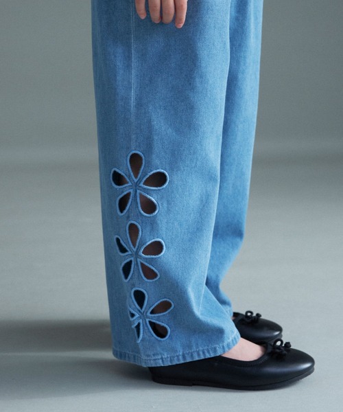 BRANSHES(ブランシェス)の「お花カットモチーフデニムパンツ(デニムパンツ・キッズ・サックスブルー/ブルー・120/110/100/150/140/130)」の18枚目の写真