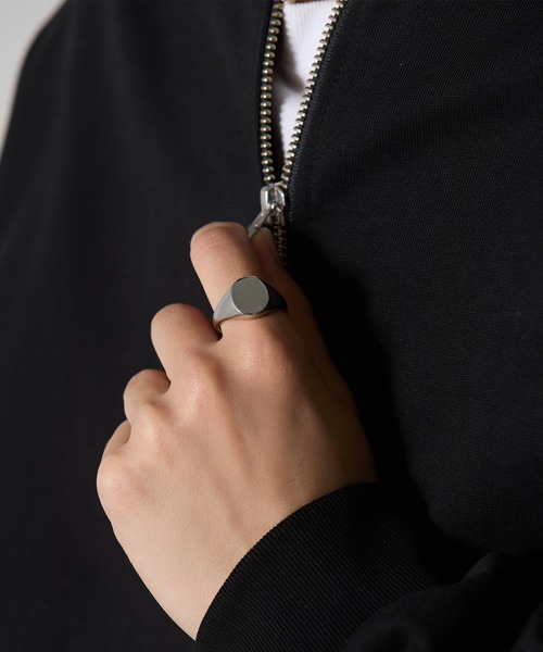 MAGASIN DE MODE Brew（マガジンデモードブリュー）の「【MAGASIN DE MODE Brew】Simple Oval Ring -STENLESS STEEL- ステンレス（リング・メンズ・シルバー・18/20/23）」の4枚目の写真