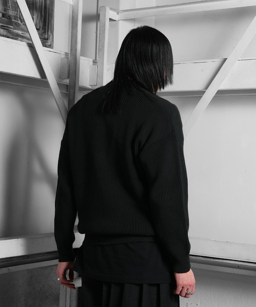 Ruze(ルゼ)の「Asymmetry overlap cardigan /アシンメトリー オーバーラップ カーディガン(カーディガン/ボレロ・メンズ・ブラック・FREE)」の9枚目の写真
