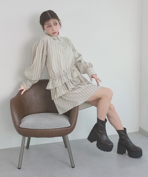 Ambre Neige（アンブルネージュ）の「flill design stripe shirt tunic / フリルデザインストライプシャツチュニック（チュニック・レディース・ライトホワイト/ベージュ/サックスブルー・FREE）」の14枚目の写真
