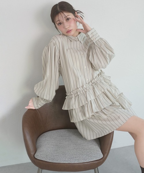 Ambre Neige（アンブルネージュ）の「flill design stripe shirt tunic / フリルデザインストライプシャツチュニック（チュニック・レディース・ライトホワイト/ベージュ/サックスブルー・FREE）」の12枚目の写真