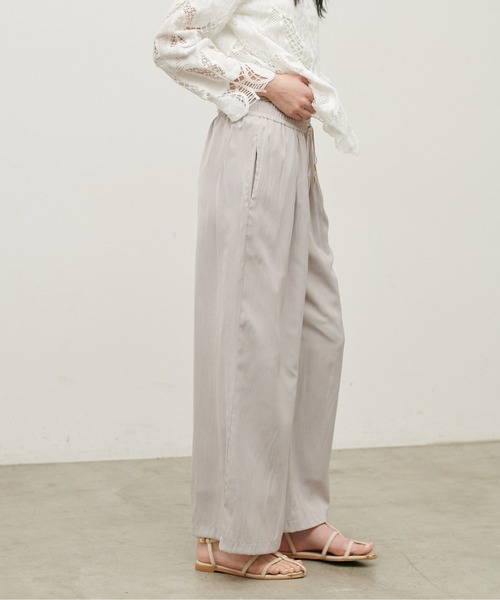 LARUTA（ラルータ）の「【LARUTA】[Web限定]パウダーサテンイージーパンツ（その他パンツ・レディース・ピンク/ダークブラウン/グレイッシュベージュ・MEDIUM）」の19枚目の写真