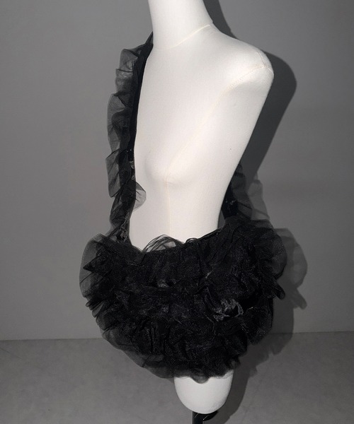 me+em select(ミームセレクト)の「【 2color 】チュールフリルショルダーボディバッグ/ tulle frill shoulder body bag(ショルダーバッグ・レディース・ブラック/アイボリー・FREE)」の7枚目の写真