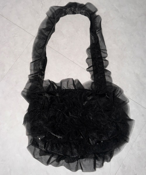 me+em select(ミームセレクト)の「【 2color 】チュールフリルショルダーボディバッグ/ tulle frill shoulder body bag(ショルダーバッグ・レディース・ブラック/アイボリー・FREE)」の10枚目の写真