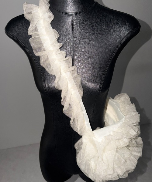 me+em select(ミームセレクト)の「【 2color 】チュールフリルショルダーボディバッグ/ tulle frill shoulder body bag(ショルダーバッグ・レディース・ブラック/アイボリー・FREE)」の15枚目の写真