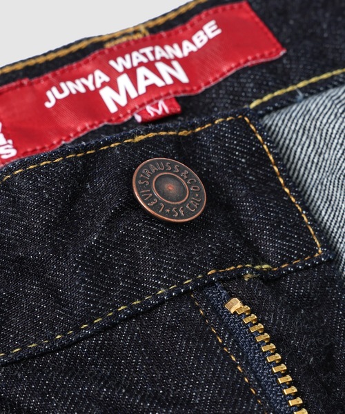 JUNYA WATANABE MAN(ジュンヤワタナベマン)の「Levi's W-NAME WASHED COTTON DENIM PANTS(デニムパンツ・メンズ・インディゴブルー・XS/XL/L/M/S)」の4枚目の写真