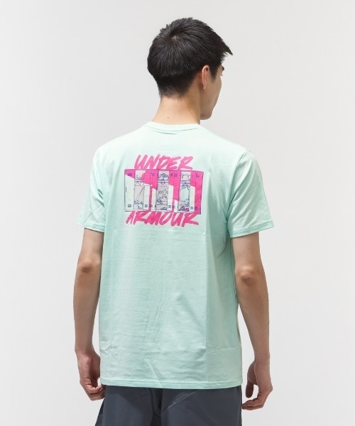 UNDER ARMOUR（アンダーアーマー）の「【別注】アンダーアーマー  UAパフォーマンスコットン ロッカー グラフィック ショートスリーブ Tシャツ 限定コラボ（Tシャツ/カットソー・メンズ・グリーン/ホワイト/ネイビー/ダークグレー・S/M/L/LL/3L）」の9枚目の写真
