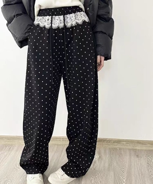 Sibra(シブラ)の「レース切替ドット柄ワイドパンツ(その他パンツ・レディース・ブラック/グレー・M)」の6枚目の写真