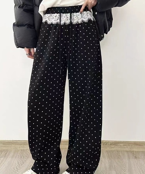 Sibra(シブラ)の「レース切替ドット柄ワイドパンツ(その他パンツ・レディース・ブラック/グレー・M)」の7枚目の写真