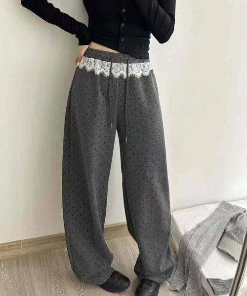 Sibra(シブラ)の「レース切替ドット柄ワイドパンツ(その他パンツ・レディース・ブラック/グレー・M)」の12枚目の写真