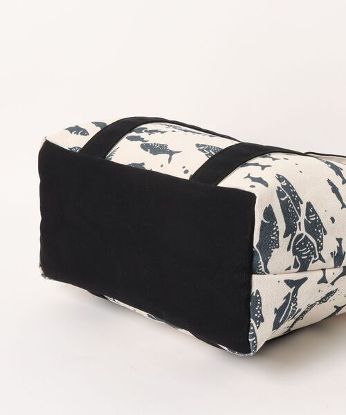 PENDLETON(ペンドルトン)の「【 PENDLETON / ペンドルトン 】SALMON CANVAS LARGE TOTE / サーモンキャンバスラージトート(トートバッグ・レディース・ブラック/ブルー・FREE)」の10枚目の写真