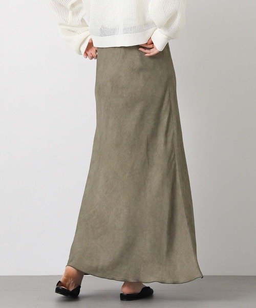 Gready Brilliant（グレディブリリアン）の「顔料染めバイアスフレアスカート（スカート・レディース・キャメル/カーキ・38）」の9枚目の写真