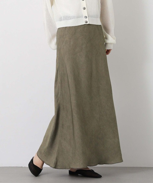 Gready Brilliant（グレディブリリアン）の「顔料染めバイアスフレアスカート（スカート・レディース・キャメル/カーキ・38）」の11枚目の写真