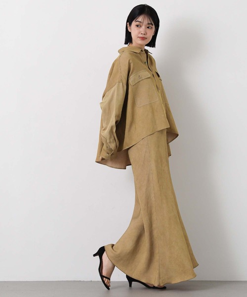 Gready Brilliant（グレディブリリアン）の「顔料染めバイアスフレアスカート（スカート・レディース・キャメル/カーキ・38）」の13枚目の写真