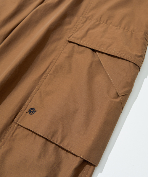 KALAPATTHAR(カラパタール)の「Nylon RIB Wide Pocket Pants - CAMEL(その他パンツ・メンズ・その他・MEDIUM/LARGE)」の2枚目の写真