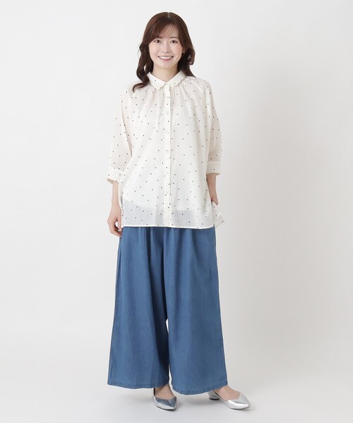 one'sterrace(ワンズテラス)の「ドットプリント前開き7分袖チュニックブラウス(シャツ/ブラウス・レディース・ネイビー系5/ベージュ系8/アイボリー系8・02)」の8枚目の写真