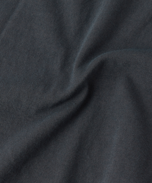 MAISON MINED(メゾンミネド)の「STICKY LONG SLEEVE CHARCOAL(Tシャツ/カットソー・メンズ・その他・SMALL/MEDIUM/LARGE)」の14枚目の写真