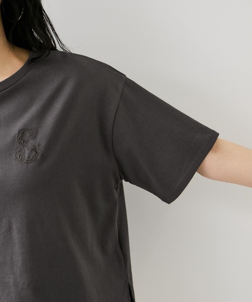 VIS（ビス）の「ボクシークロップド刺繍Tシャツ（Tシャツ/カットソー・レディース・ブルー/チャコールグレー/ホワイト・FREE）」の13枚目の写真
