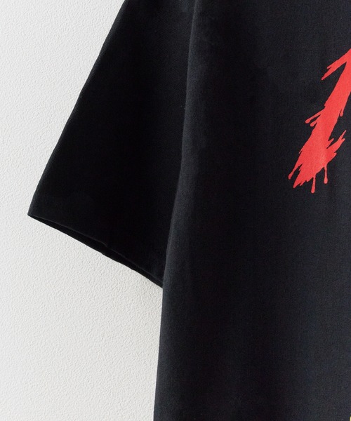 METALLICA(メタリカ)の「METALLICA (メタリカ) HEART EXPLOSIVE / ROCMTLTSBMOP クルーネック Tシャツ バンドT メンズ 秋 秋服 2026年秋冬(Tシャツ/カットソー・メンズ・ブラック系その他/ブラック系その他2・S/M/L/XL)」の8枚目の写真