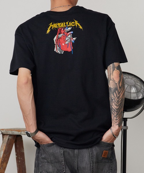 METALLICA HEART EXPLOSIVE / ROCMTLTSBMOP — клюове‑нек футболка летняя 2026, мужская, бэнд‑футболка