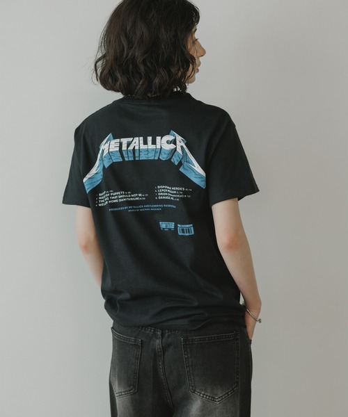 METALLICA(メタリカ)の「METALLICA (メタリカ) HEART EXPLOSIVE / ROCMTLTSBMOP クルーネック Tシャツ バンドT メンズ 秋 秋服 2026年秋冬(Tシャツ/カットソー・メンズ・ブラック系その他/ブラック系その他2・S/M/L/XL)」の18枚目の写真