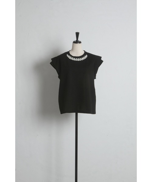 tocco closet(トッコ クローゼット)の「【ZOZO限定】ネックパール装飾ダブルスリーブノースリトップス(Tシャツ/カットソー・レディース・ブラック/ホワイト・M)」の16枚目の写真