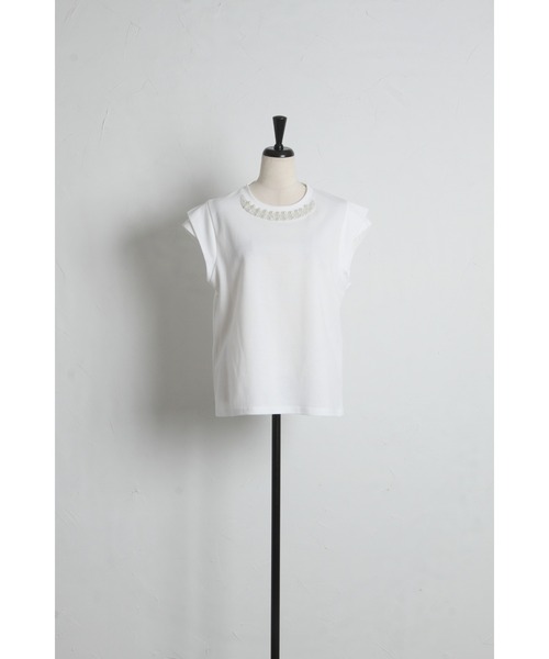 tocco closet(トッコ クローゼット)の「【ZOZO限定】ネックパール装飾ダブルスリーブノースリトップス(Tシャツ/カットソー・レディース・ブラック/ホワイト・M)」の17枚目の写真