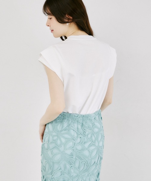 tocco closet(トッコ クローゼット)の「【ZOZO限定】ネックパール装飾ダブルスリーブノースリトップス(Tシャツ/カットソー・レディース・ブラック/ホワイト・M)」の8枚目の写真