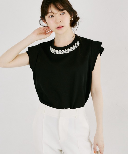 tocco closet(トッコ クローゼット)の「【ZOZO限定】ネックパール装飾ダブルスリーブノースリトップス(Tシャツ/カットソー・レディース・ブラック/ホワイト・M)」の12枚目の写真