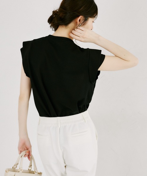 tocco closet(トッコ クローゼット)の「【ZOZO限定】ネックパール装飾ダブルスリーブノースリトップス(Tシャツ/カットソー・レディース・ブラック/ホワイト・M)」の15枚目の写真