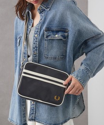 【FRED PERRY】CLASSIC MINI SHOUDLER BAG L2168