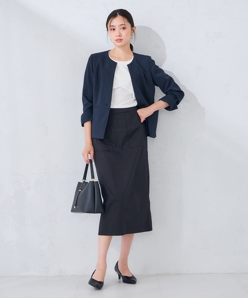 a.v.v(アーヴェヴェ)の「【接触冷感/イージーケア/UVカット/吸水速乾】サマーストレッチキーネックジャケット(ノーカラージャケット・レディース・ネイビー/ベージュ/ライトグレー・36/38/40/42)」の14枚目の写真