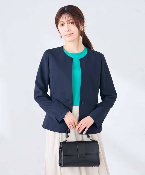 a.v.v(アーヴェヴェ)の「【接触冷感/イージーケア/UVカット/吸水速乾】サマーストレッチキーネックジャケット(ノーカラージャケット・レディース・ネイビー/ベージュ/ライトグレー・36/38/40/42)」の15枚目の写真